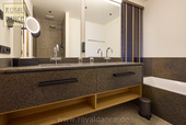Zimmerbeispiel Suite Bad
